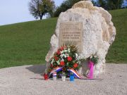 Spomenik-Kvaternik-Bach-Rakijas-1